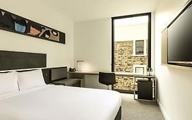 Ibis Adelaide